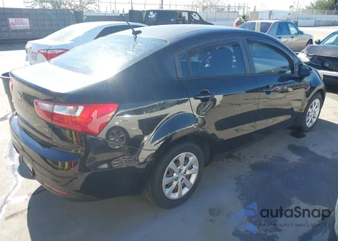2015 Kia Rio Lx z USA, uszkodzony, nr VIN KNADM4A37F6441035